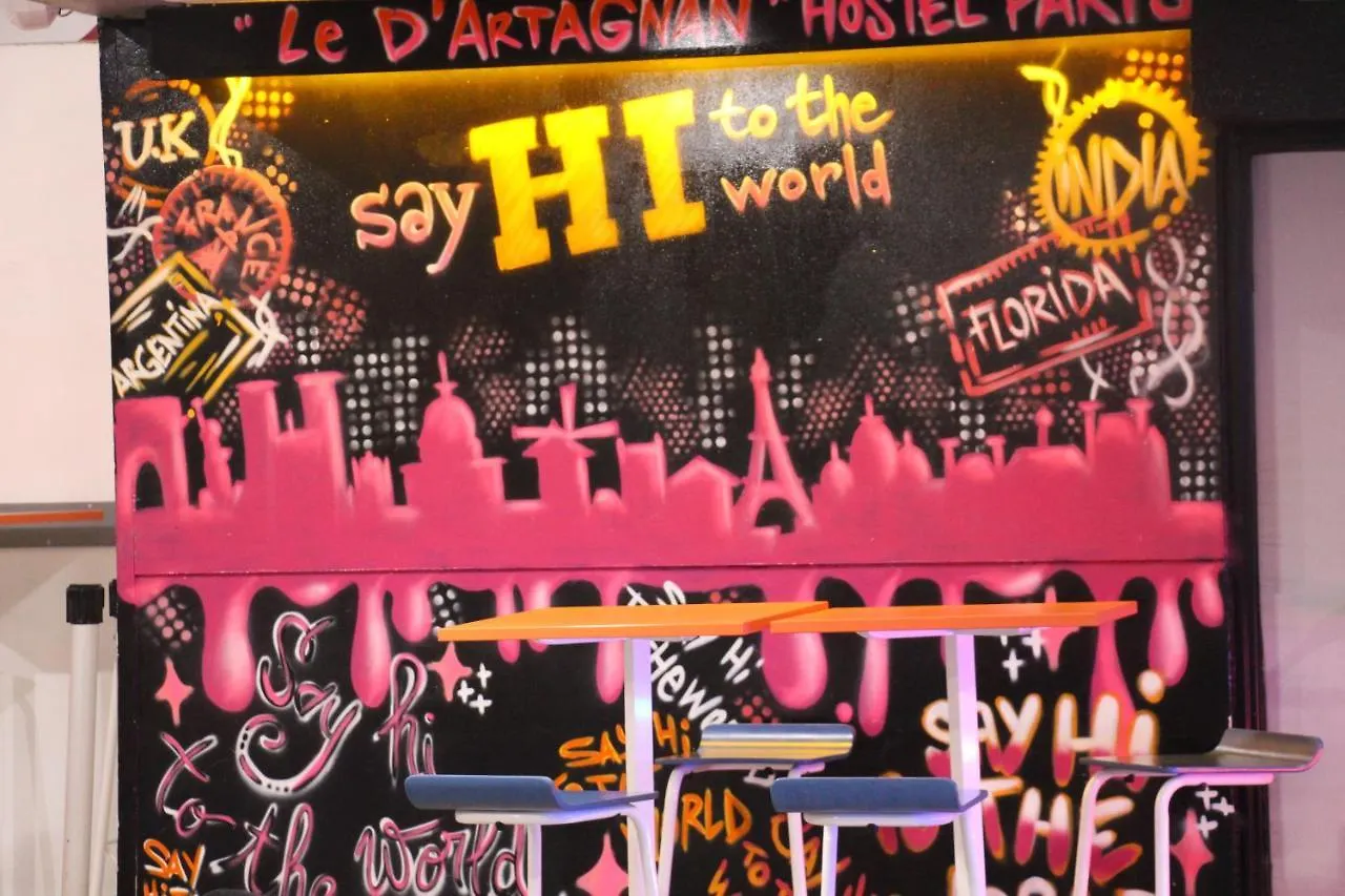 Hostel Auberge De Jeunesse Hi Paris Le D'Artagnan
