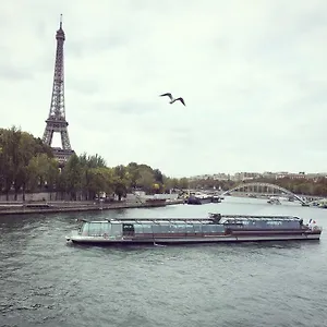 Eiffel Tower Champs De Mars Апартаменты