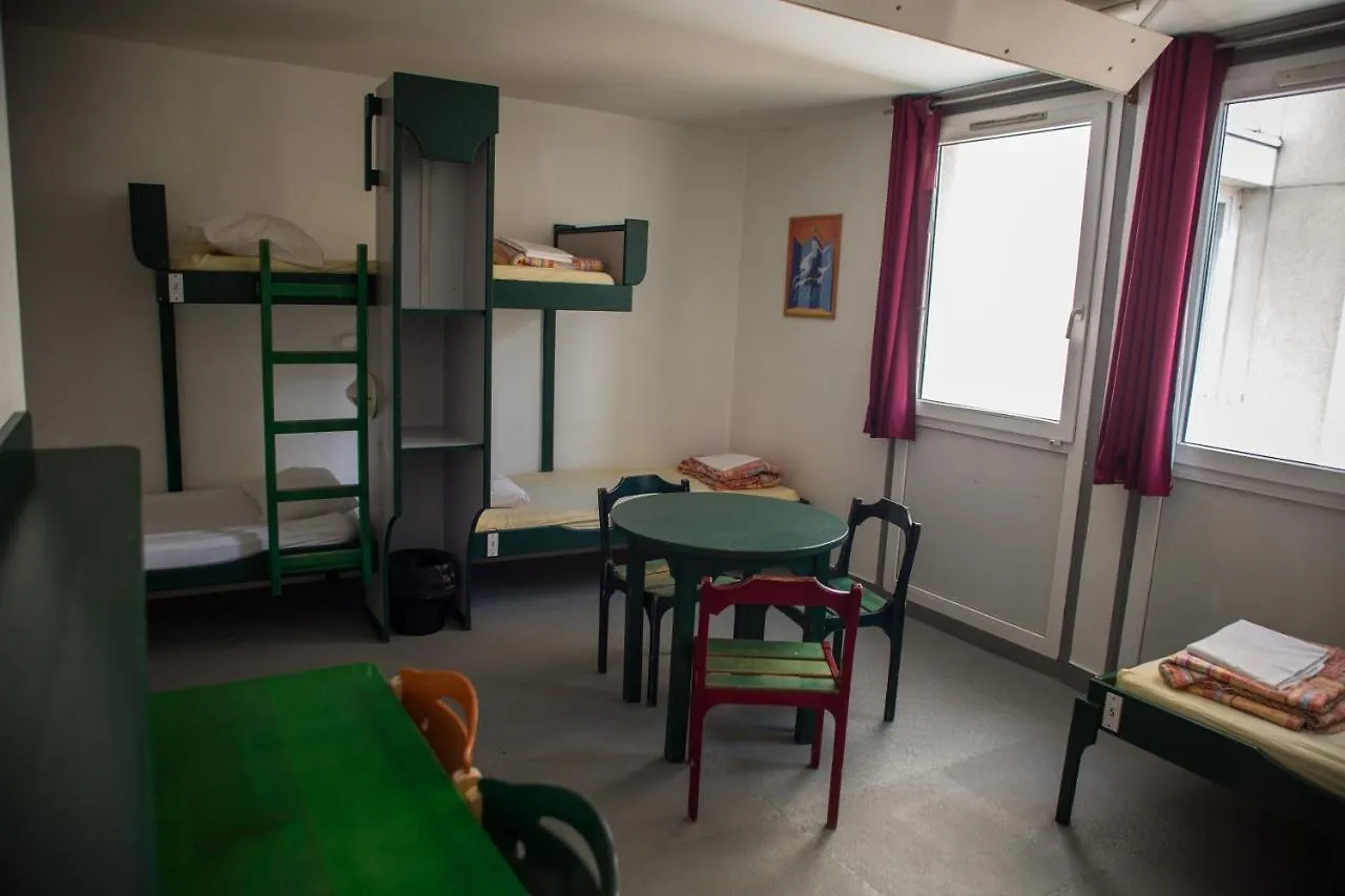 Auberge De Jeunesse Hi Paris Le D'Artagnan Hostel