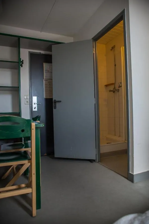 Hostel Auberge De Jeunesse Hi Paris Le D'Artagnan France
